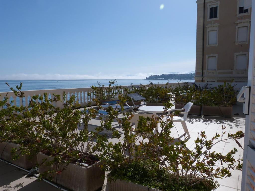 Hotel Savoy Varraze